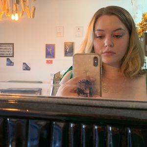 Meet your Posher, Hailey